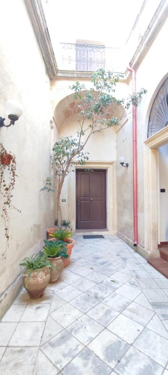 Mary Apt - Historical Residence- Lecce Bagian luar foto
